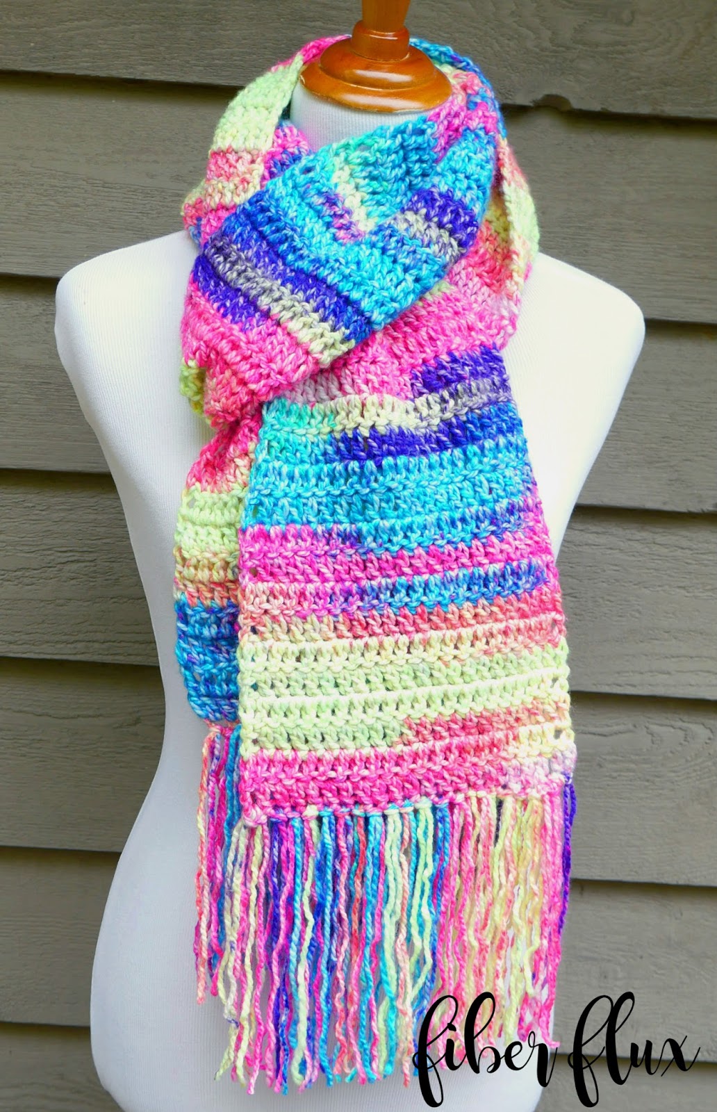 Fiber Flux: Free Crochet Pattern...Absolute Beginner Crochet Scarf!